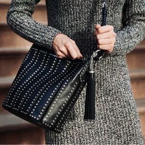 RARE MICHAEL KORS Brooklyn Pebbled Leather Grommeted Feed Bag Burgundy Brown